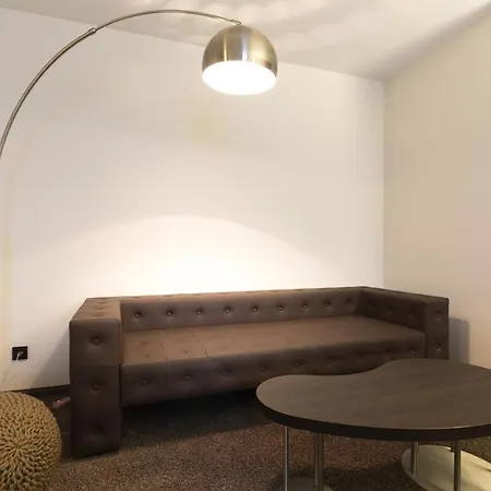 Saks Urban Design 4*