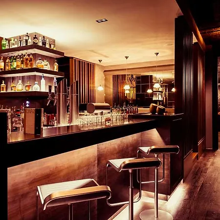 Saks Urban Design Hotel