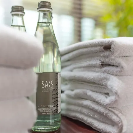 Saks Urban Design Отель