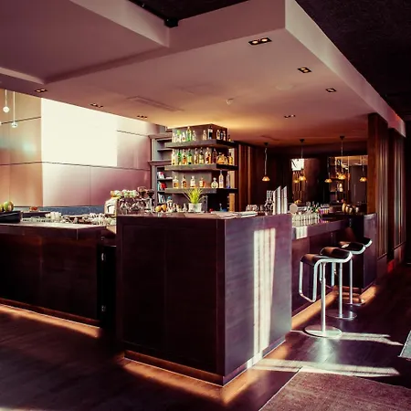 Отель Saks Urban Design 4*