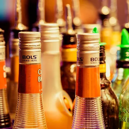 Saks Urban Design 4*