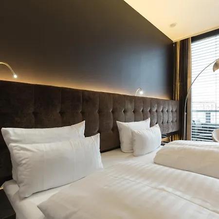 Отель Saks Urban Design