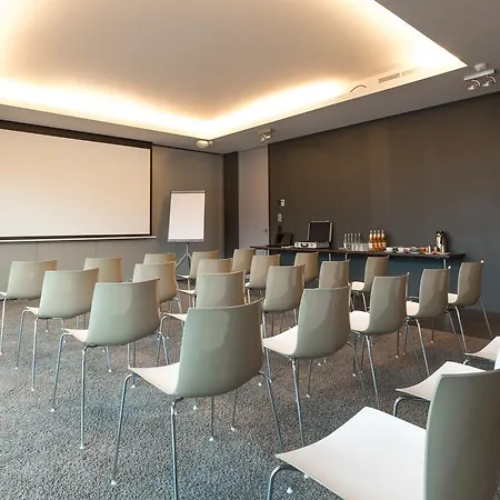 Отель Saks Urban Design Кайзерслаутерн