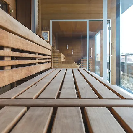 Hotel Saks Urban Design