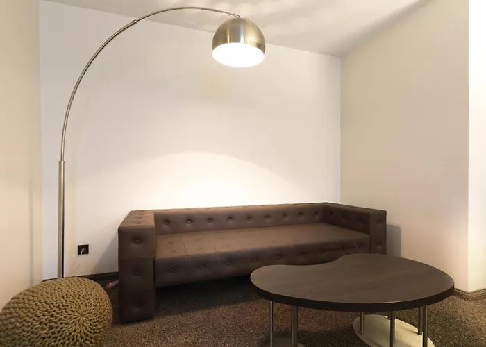 Saks Urban Design 4*