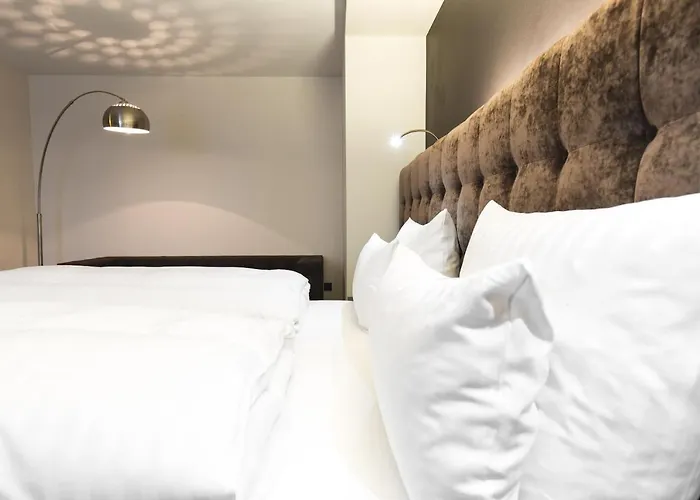 Saks Urban Design 4*