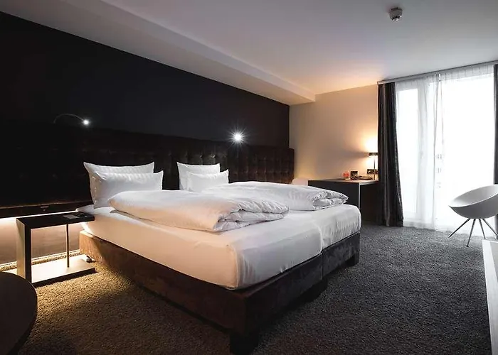 Saks Urban Design 4*