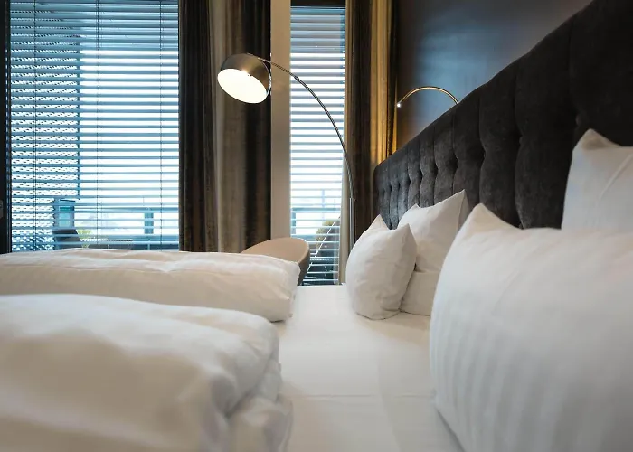 Saks Urban Design Hotel 4*