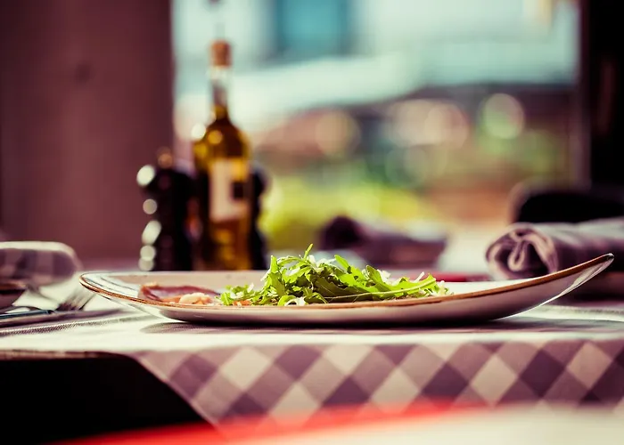 Saks Urban Design 4*