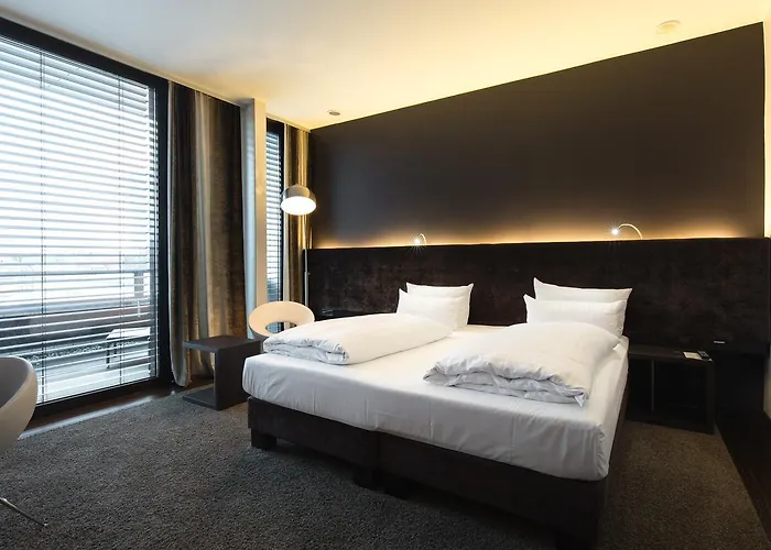 Saks Urban Design Hotell 4*